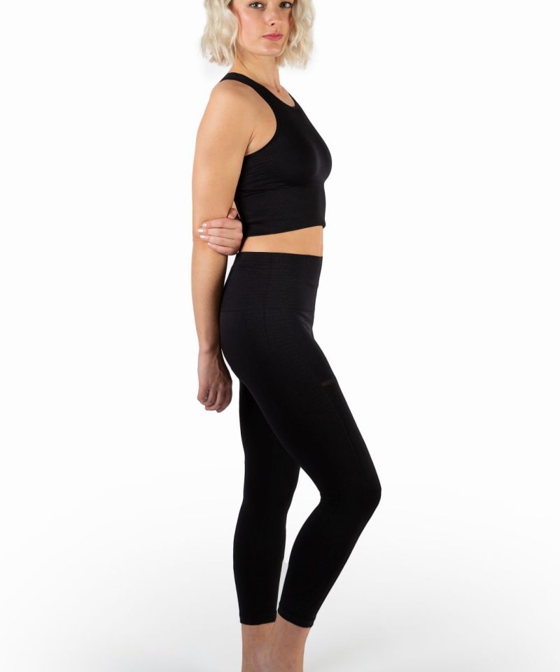pranajaya Outfit schwarz